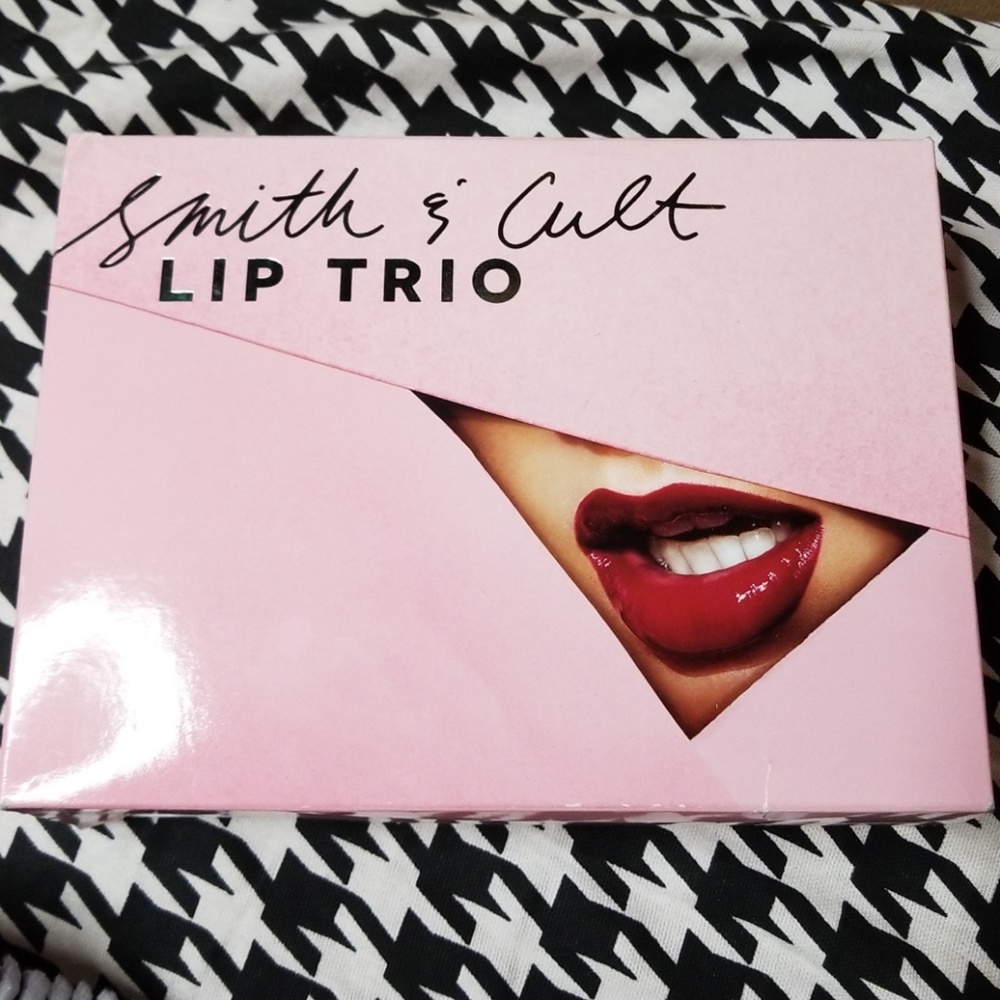 Smith and Cult Lip Trio
